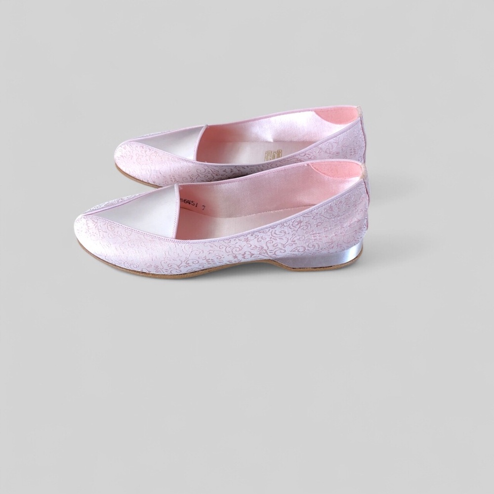 Used slippers - Picture 4 of 5